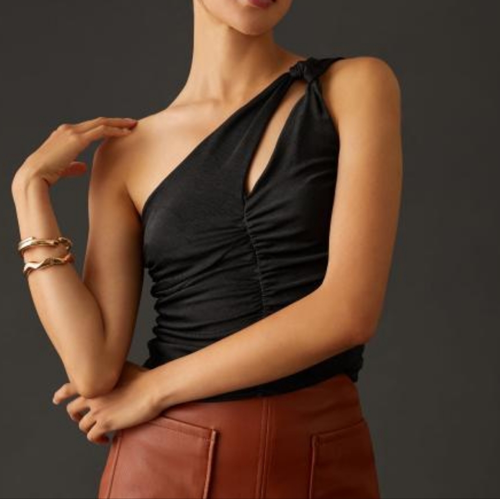 Anthropologie ✨️NWT✨️ XS Petite, Black One-Shoulder Ruched Tank